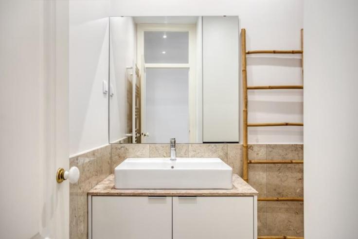 Quarto Com Banheiro Privativo Na Baixa Lisboa Kültér fotó